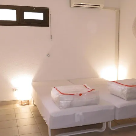 Apartment 4 Pieces Climatise Avec Piscine - Fr-1-780-25 Sainte-Maxime