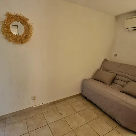 4 Pièces Climatisé Avec Piscine - Fr-1-780-25 *