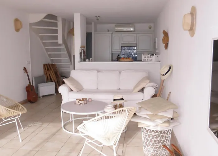 4 Pieces Climatise Avec Piscine - Fr-1-780-25 아파트