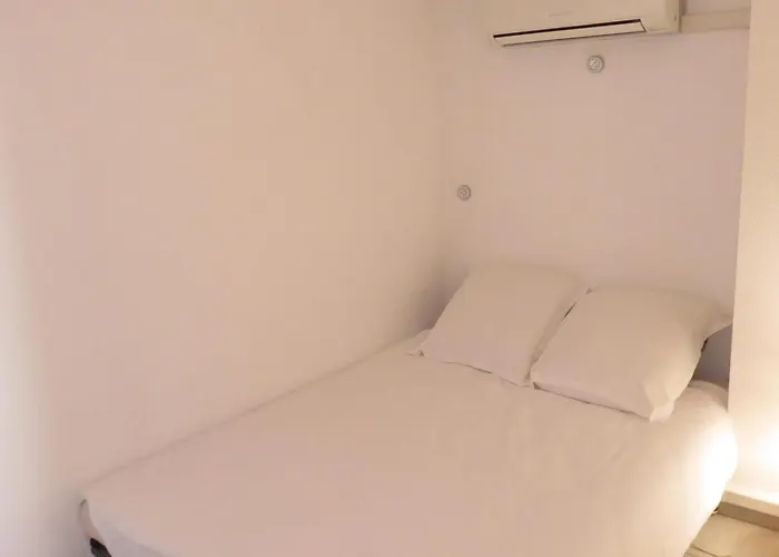 4 Pieces Climatise Avec Piscine - Fr-1-780-25