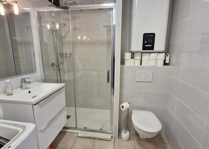 4 Pieces Climatise Avec Piscine - Fr-1-780-25 아파트